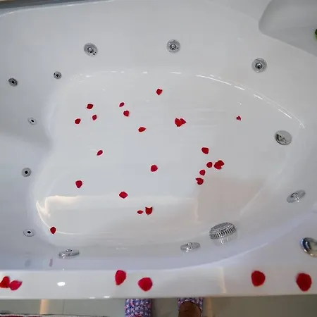 Mees / Kargi Hotel 4*